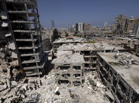 ira-lanca-misseis-contra-israel.-explosoes-sao-ouvidas-em-tel-aviv