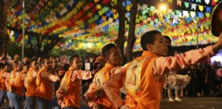 com-origem-europeia,-festas-juninas-misturam-devocao,-comidas-e-dancas