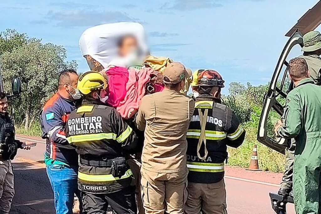 apos-acidente,-crianca-e-socorrida-com-ferro-cravado-ao-corpo