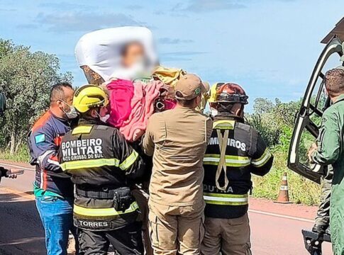 apos-acidente,-crianca-e-socorrida-com-ferro-cravado-ao-corpo