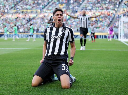 video:-botafogo-marca-os-primeiros-gols-de-times-do-brasil-no-mundial