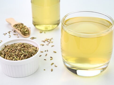 oito-receitas-de-chas-detox-para-os-dias-frios