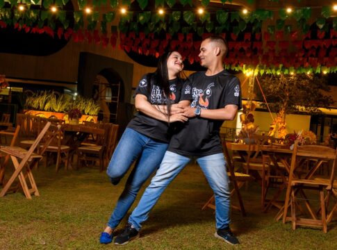 correio-elegante:-os-romances-que-comecaram-em-festas-juninas-do-df