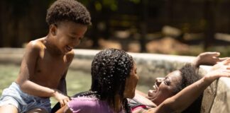 anna-muylaert-vence-festival-cine-pe-com-a-melhor-mae-do-mundo