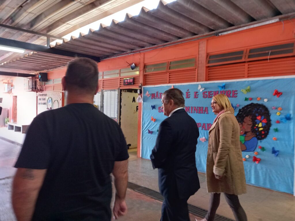 tcdf-visita-17-escolas-e-constata-falta-de-agua-potavel-em-8-delas