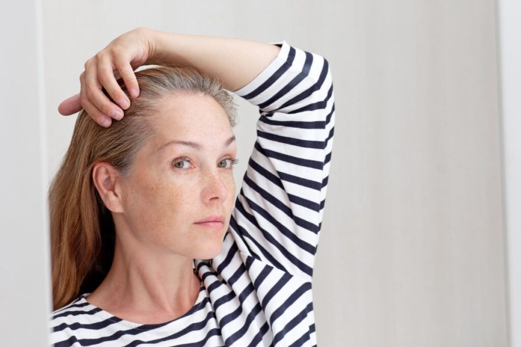 oleo-natural-acaba-com-os-fios-brancos-e-renova-a-cor-do-cabelo