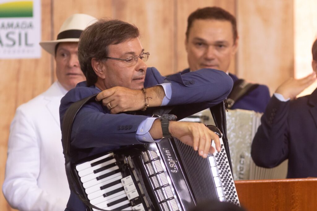 mesmo-solto,-gilson-machado-nao-pode-se-apresentar-em-sao-joao