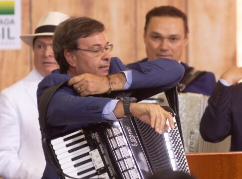mesmo-solto,-gilson-machado-nao-pode-se-apresentar-em-sao-joao