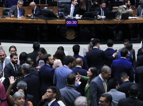 camara-aprova-urgencia-para-suspender-decreto-do-iof