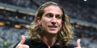 jornal-espanhol-se-derrete-por-filipe-luis-antes-de-estreia-no-mundial