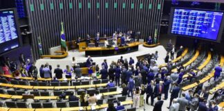 mais-de-60%-dos-votos-pela-urgencia-da-derrubada-do-iof-vieram-da-base