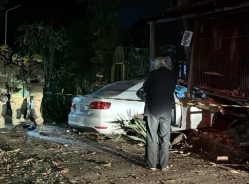 motorista-fica-ferido-apos-bater-carro-contra-muro-na-asa-sul