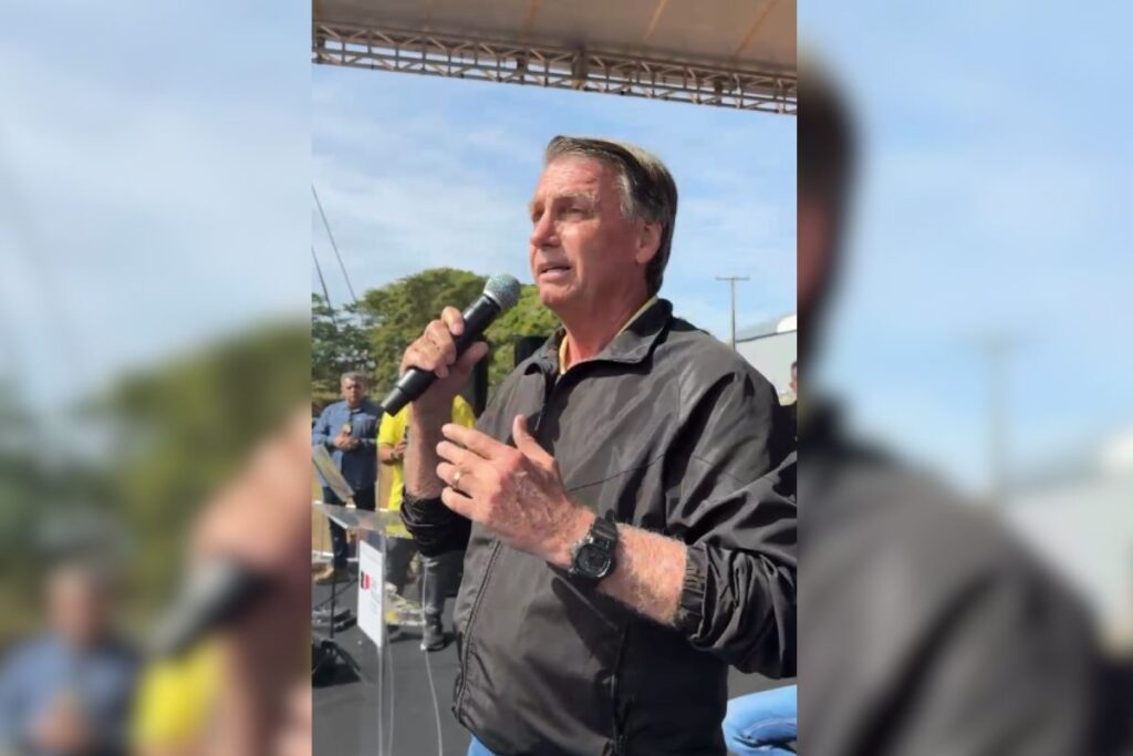 apos-indiciamento-da-pf,-bolsonaro-diz-ser-o-“mais-perseguido”-do-pais