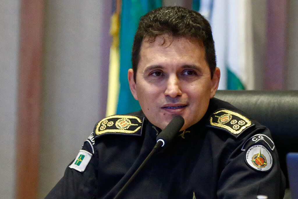 8/1:-apos-burlar-regras,-coronel-diz-que-tornozeleira-estava-“carregando”
