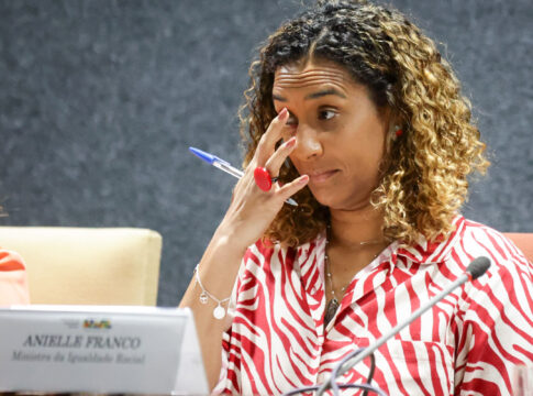 numero-2-de-anielle-em-ministerio-pede-demissao