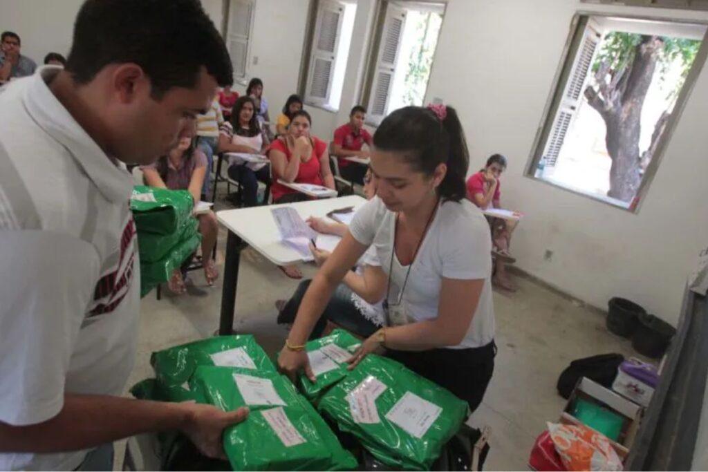 inscricoes-abertas-para-atuar-na-aplicacao-das-provas-do-enem.-confira