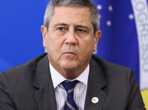pf-diz-que-braga-netto-foi-“figura-central”-para-desacreditar-eleicoes