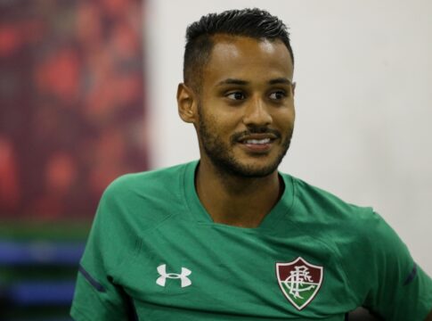 ex-jogador-do-fluminense-e-preso-com-187-kg-de-maconha-no-ms