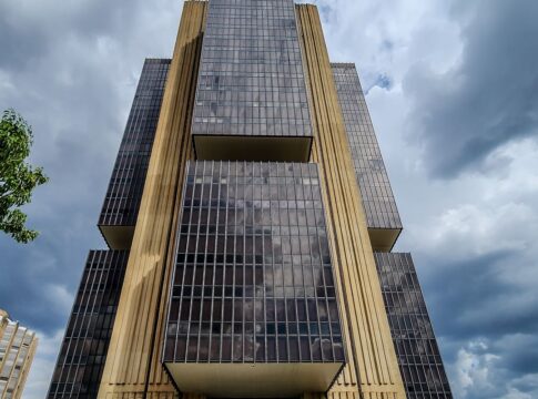 copom-eleva-juros-basicos-da-economia-para-15%-ao-ano