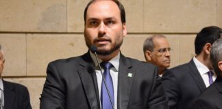 pf-diz-que-bolsonaro-e-carlos-integravam-organizacao-criminosa-na-abin