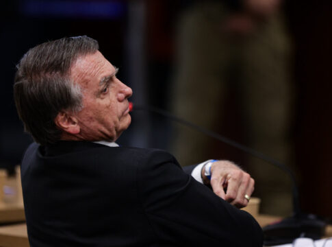 governador-do-pl-bate-de-frente-com-bolsonaro-sobre-2026