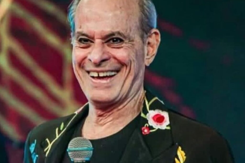 pai-de-ney-matogrosso-batizou-um-filho-de-gay-em-homenagem-a-militar