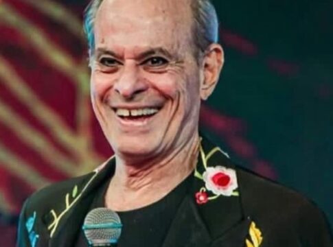 pai-de-ney-matogrosso-batizou-um-filho-de-gay-em-homenagem-a-militar