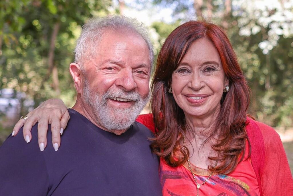 lula-revela-que-cristina-kirchner-chorou-em-ligacao-apos-ser-condenada