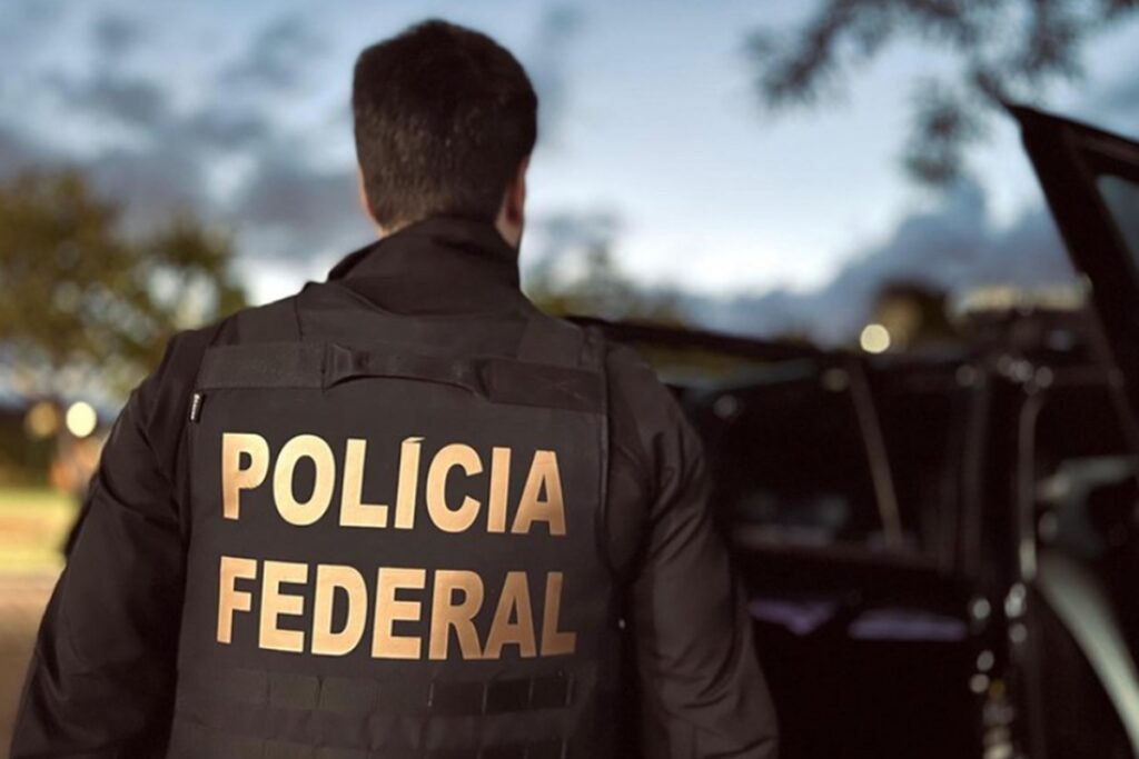traficante-preso-com-maconha-cai-na-porrada-com-policial