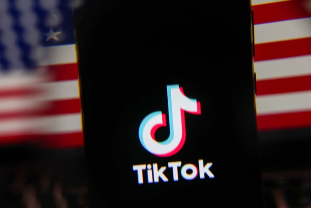 trump-assina-ordem-que-estende-prazo-para-fechamento-do-tiktok-nos-eua