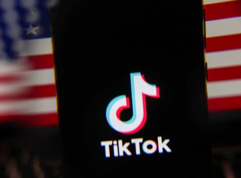 trump-assina-ordem-que-estende-prazo-para-fechamento-do-tiktok-nos-eua
