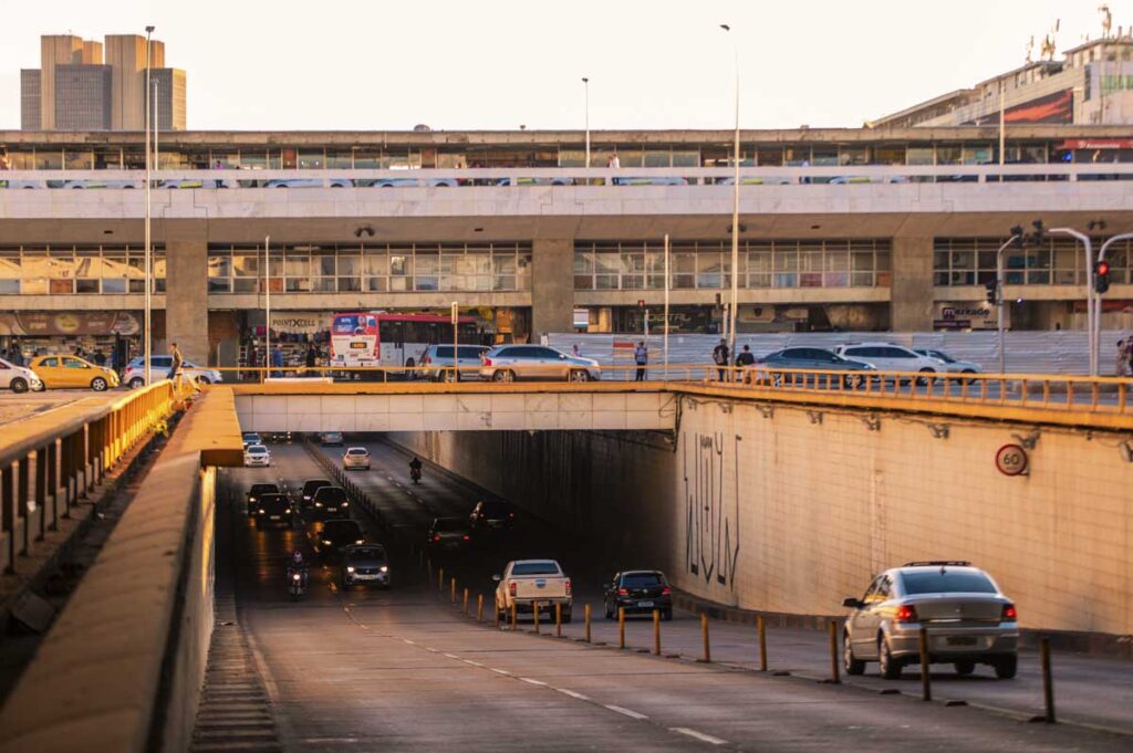 motociclista-da-pmdf-atropela-pedestre-na-rodoviaria-do-plano-piloto