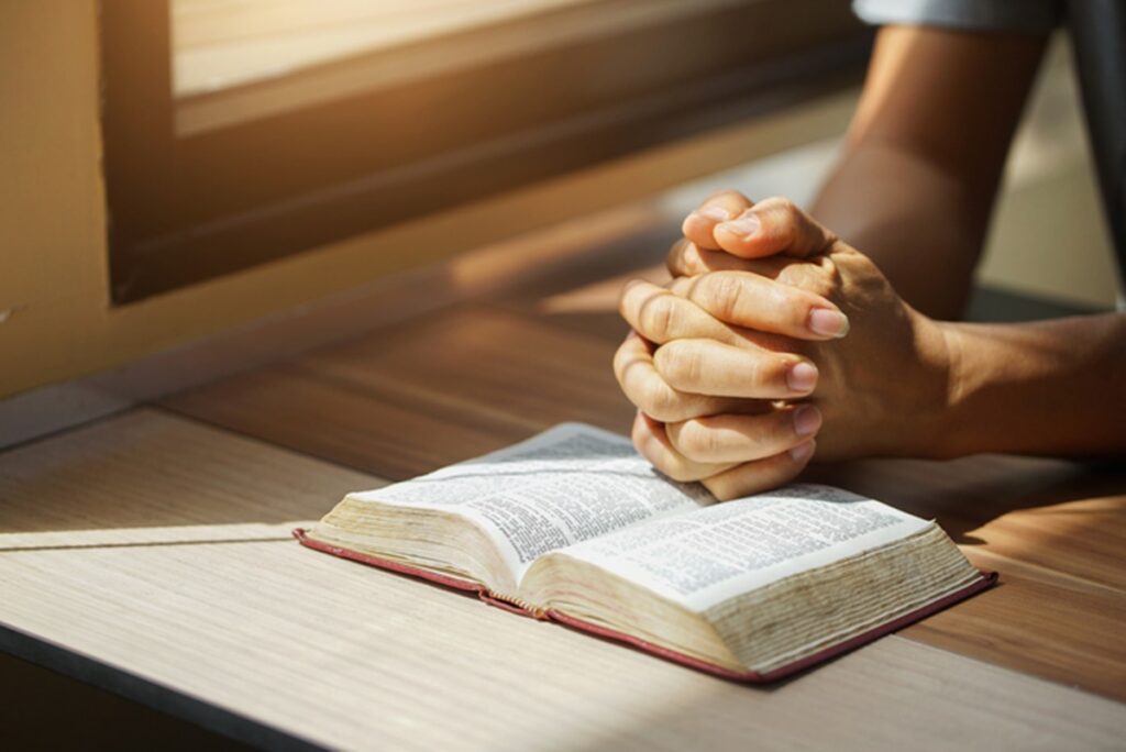 ia-ajuda-a-desvendar-misterio-sobre-autoria-da-biblia