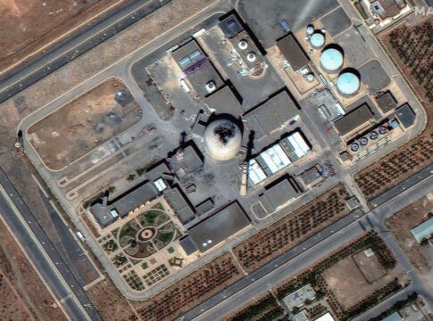 ataque-a-usina-do-ira-pode-causar-catastrofe-nuclear,-alerta-agencia