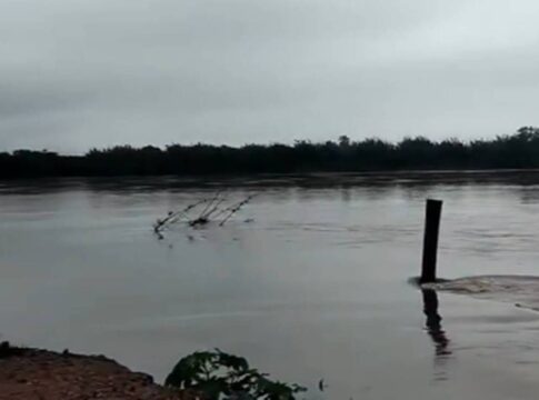 chuvas-no-rs:-guaiba-sobe-76-cm-em-24h-e-se-aproxima-da-cota-de-alerta