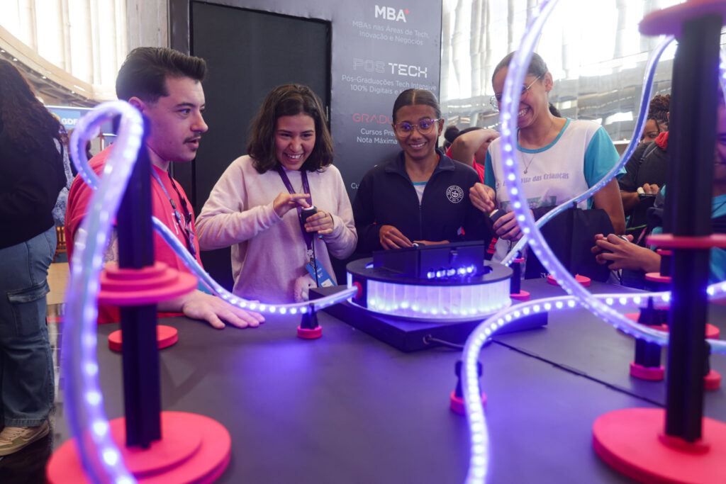 campus-party:-insights-e-novidades-seguem-a-mil-no-3o-dia-de-evento