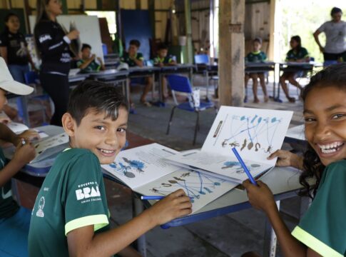 “z-de-zangao”:-projeto-aproveita-vivencias-para-alfabetizar-no-mangue