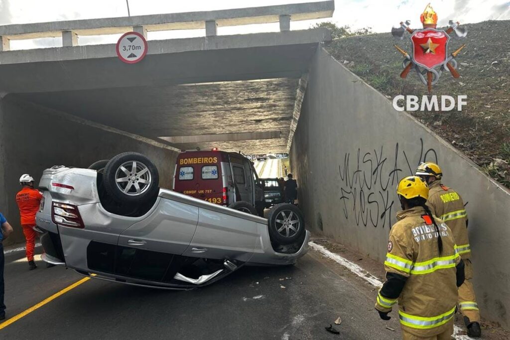 carro-de-idosa-de-80-anos-capota-e-despenca-de-tesourinha-na-102-sul