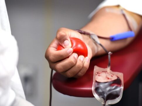 doar-sangue-pode-beneficiar-a-saude-do-doador?-estudo-sugere-que-sim