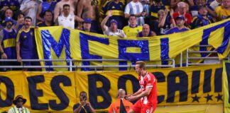 kane-rasga-elogios-para-torcida-do-boca:-“experiencia-incrivel”