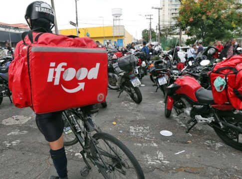 ifood-anuncia-mudancas,-mas-representantes-de-entregadores-criticam