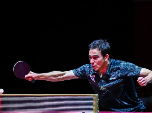 hugo-calderano-derrota-croata-e-vai-a-semifinal-do-wtt-star-contender