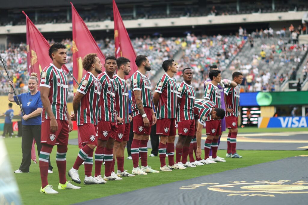 arias-faz-golaco-e-fluminense-abre-o-placar-contra-ulsan.-siga-ao-vivo