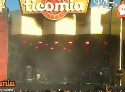 incendio-atinge-palco-e-paralisa-show-de-forro-na-bahia