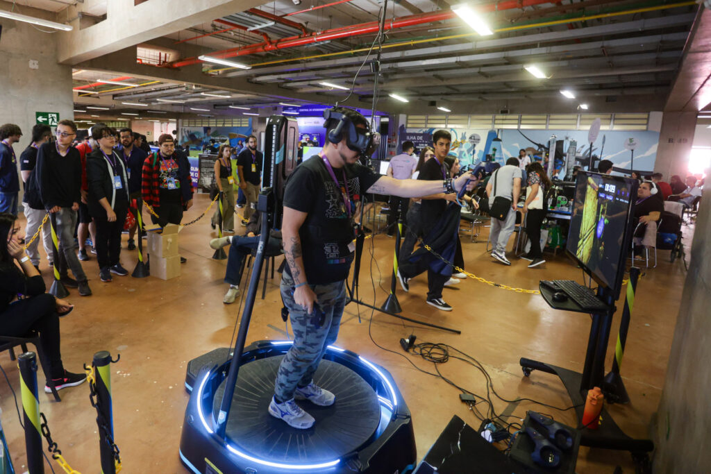 campus-party-encerra-hoje-com-intensa-programacao-na-area-open