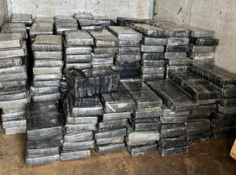 caminhoneiro-e-preso-com-3-toneladas-de-maconha-na-raposo-tavares