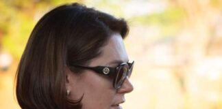 o-que-michelle-bolsonaro-acha-da-candidatura-de-carlos-por-sc