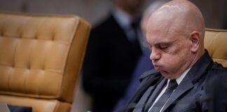 moraes-acha-que-bolsonaro-acabou-com-a-vida-dele,-diz-cid-em-mensagem