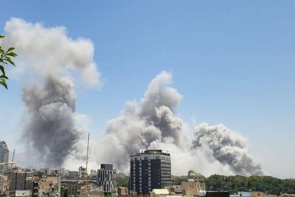 israel-intensifica-ataques-a-teera-e-atinge-usina-nuclear-de-fordow