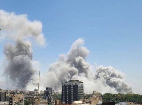 israel-intensifica-ataques-a-teera-e-atinge-usina-nuclear-de-fordow